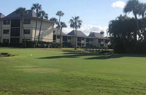 Fort Pierce Condo | Located steps from the ocean on beautiful Hutchinson Island
