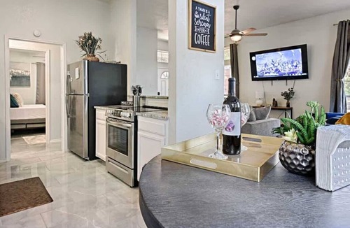 Azle House | Longhorns, Hottub, 15 miles to Stockyards, Games!