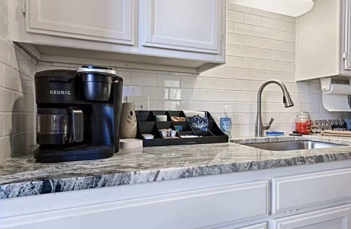 Azle House | Longhorns, Hottub, 15 miles to Stockyards, Games!