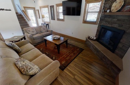 Red River House | Lost in Paradise