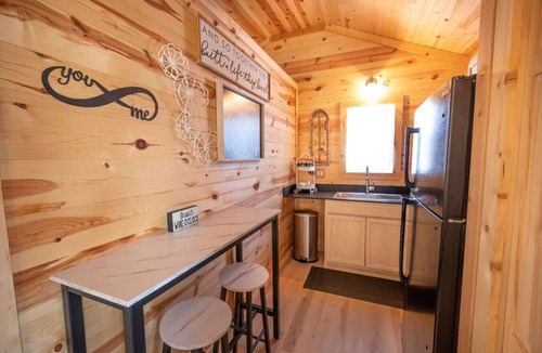 Fredericksburg Cabin | Love an adorable Cabin in Fredericksburg TX