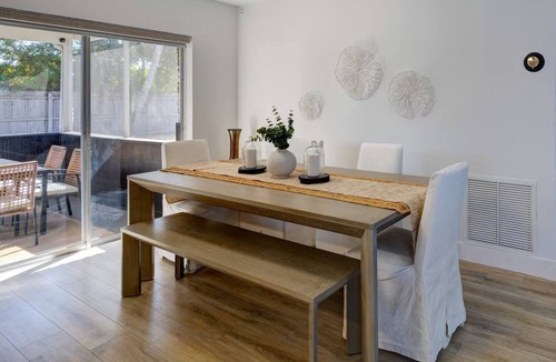 Deerfield Beach House | Lovely 2-bedroom house ambiance & comfort