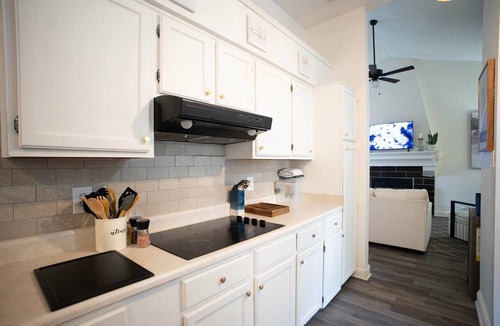 West San Antonio House | Lovely 3-bedroom house with AC in San Antonio Lackland Area