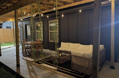 Pleasant Grove House | Lovely 3-bedroom house with AC in vibrant Dallas