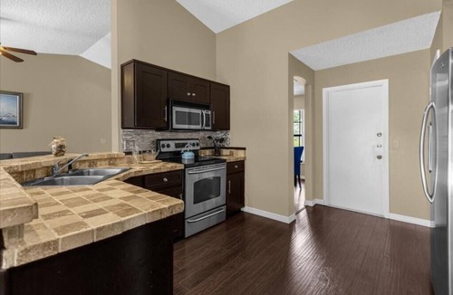 Indian Ridge House | Lovely 5Bd Home w/Game room & Pool. Disney-15min SeaWorld-20min Universal-25min