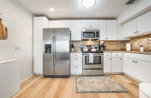 Delray Beach House | Lovely Duplex Home, walk to Atlantic Ave & Beach + Golf Cart!