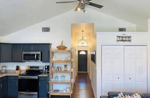 Kingsland Cottage | Lovely Llano River! 2 Bedroom cottage on the Llano River- Sleeps 6!