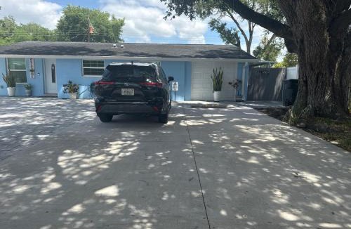 Egypt Lake-Leto Apartment | Lovely rental unit with independent entrance apt # 1