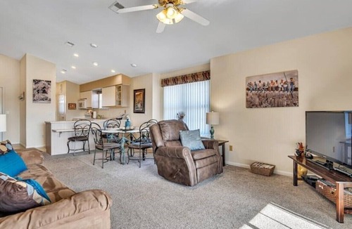 Branson Condo | Lux 2BR Condo w/Jacuzzi, fast Wifi, Clubhouse, Gym
