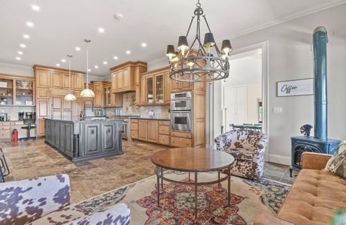 Divide House | Lux Hilltop Retreat Swim Spa Sauna Gated Game Room Fireplace