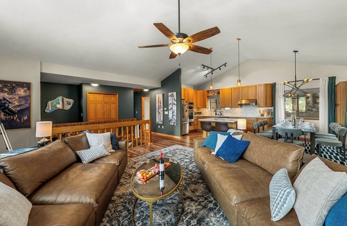 Bailey House | Lux! Sauna, Hot Tub, Game Room, Fire Pits | Bailey Mountain Retreat
