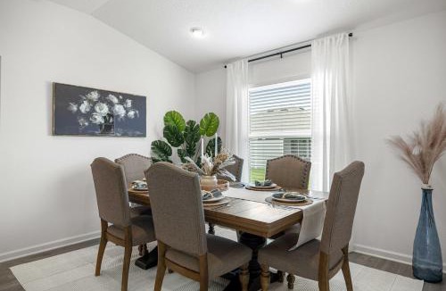 Sumter County House | Luxe 3BR With Golf Cart, Long & Short Stays, Walk to Eastport