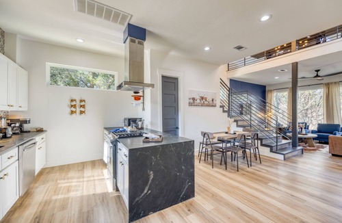 Driftwood House | Luxe 4BDR with Pool, Hot Tub, Game Room & Fire Pit | Maverick by AvantStay
