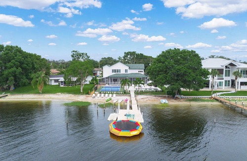 Sebring House | Luxe Lakefront w/Pool, Pickleball, & Private Dock