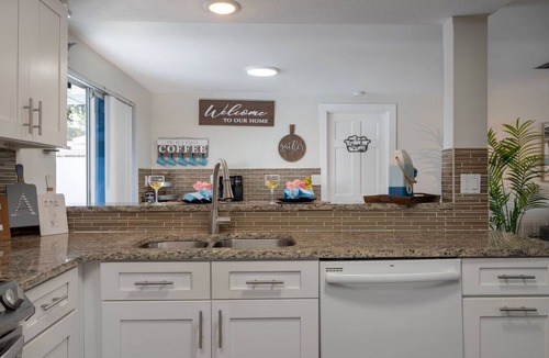 Holiday House | Luxe Retreat with Resort-Style Pool Backyard