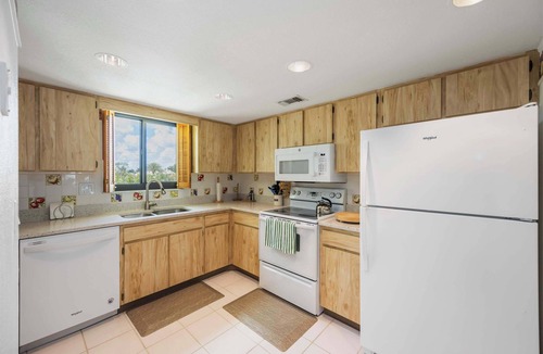 Burnt Store Marina Condo | Luxurious 2-Bed, 2-Bath Condo in the Halyard Club