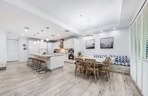 North Beach Villa | Luxurious 4 Bedroom Beach Villa steps from Hollywood Beach