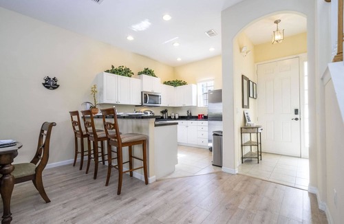 Tuscan Hills Villa | Luxurious 4BR w/Private Pool in Tuscan Hills 313