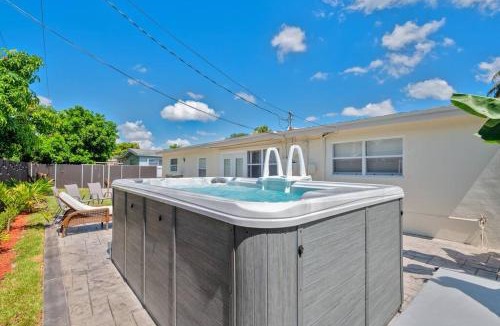 Miramar House | Luxurious 5 bedrooms Jacuzzipool