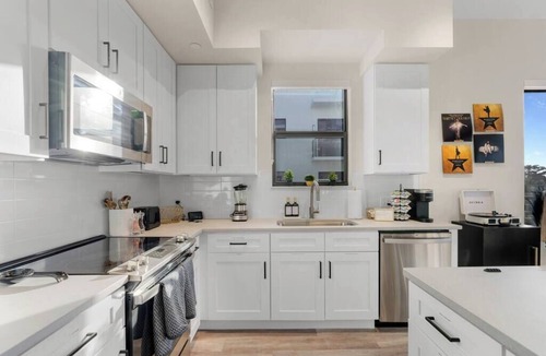 West Palm Beach Apartment | Luxurious Brand-New 2 Bedroom