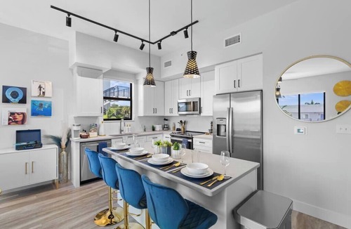 West Palm Beach Apartment | Luxurious Brand-New Coastal 2 Bedroom