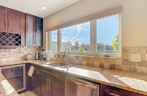 Lutz House | Luxurious Fishing Lake Paradise Close to Busch Garden/Moffitt Cancer Center/USF