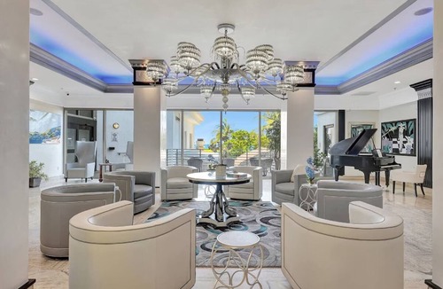 Galt Mile Resort | Luxurious Getaway & Poolside Relaxation—Your Beach Sanctuary Awaits!