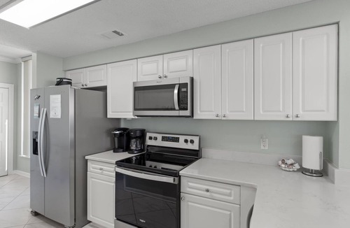 Navarre Beach Condo | Luxurious Gulf-front Condo, Heated Pool, Spa/Gym