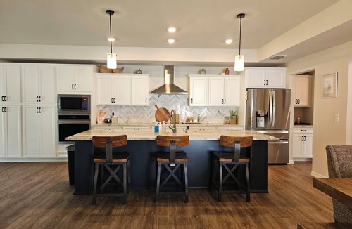 Brooksville House | Luxurious *heated* pool oasis by the springs