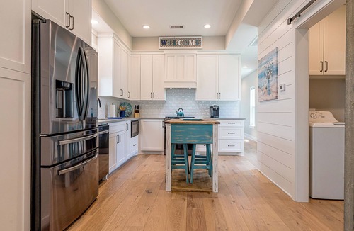 Galveston House | Luxurious Home - Short Walk to Beach, EV ChargerL2