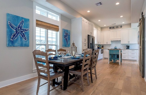 Galveston House | Luxurious Home - Short Walk to Beach, EV ChargerL2