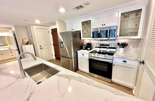 Baytowne Wharf Condo | Luxurious living in Baytowne Wharf minutes from the Beach 310PH