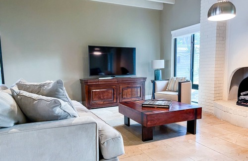 Ludlam Villa | Luxurious Oasis + Heated Salt Pool + Pool Table