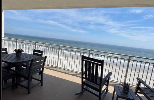 Jacksonville Beach Condo | LUXURIOUSLY LIVING THE OCEAN LIFE on the 10th floor