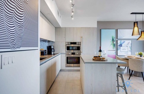 Hollywood South Central Beach Apartment | Luxury 1Br-Front Intracoastal View Balcony+ Pools