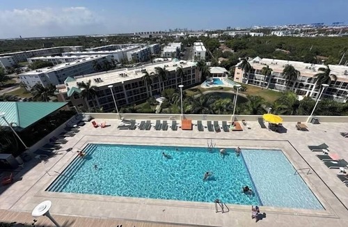 Dania Beach Apartment | ✨ Luxury 2BR 2 Master Suites Pool Close to Beach Family Friend