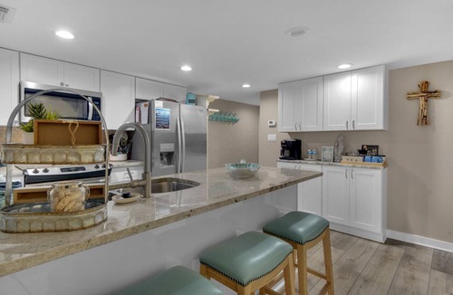 Panama City Beach Condo | Luxury 2BR Condo - Sugar Beach - Ground Floor