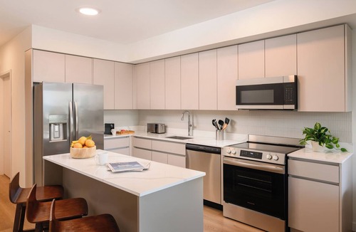 Midtown Apartment | Luxury 2BR Suite in Edgewater | Balcony + Pool & Gym | Sense28 by AvantStay