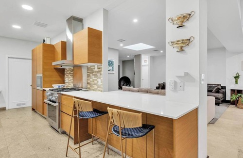 Northeast Coconut Grove House | Luxury 4BR Coconut Grove Home w/Pool & BBQ