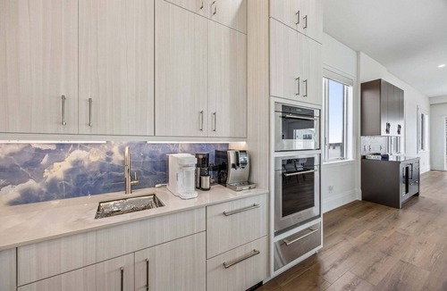 American Beach House | Luxury 4BR | Rooftop Terrace, Elevator & Ocean Views · American Beach
