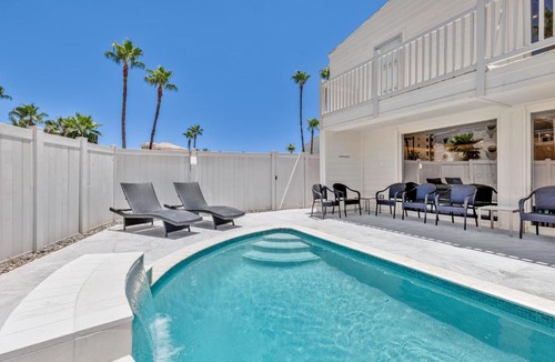 South Padre Island Apartment | Luxury 5BR Family Condo in Beachfront Resort with Private Pool