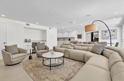 South Padre Island Apartment | Luxury 5BR Family Condo in Beachfront Resort with Private Pool