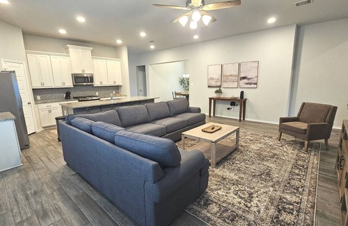 San Antonio House | Luxury and Style - New Home next to SEA WORLD