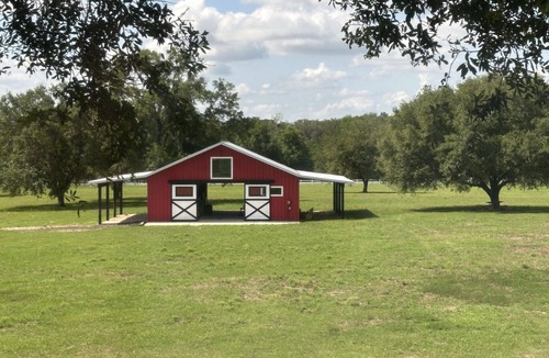 Alachua House | Luxury Barn Loft Overlooking Horse Pastures and Pond