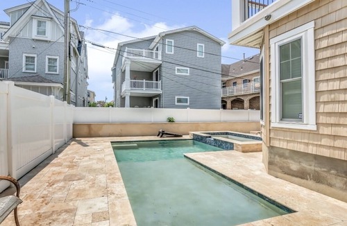A-Zone House | Luxury Beach Front Estate With Pool & Hot Tub Sleeps 16