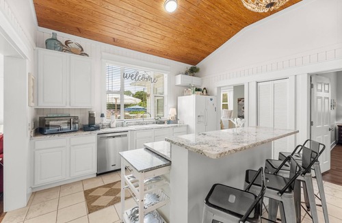 Gulf Pines House | Luxury Beach House w/Private Pool, Golf Cart, Bikes & Private Beach Access