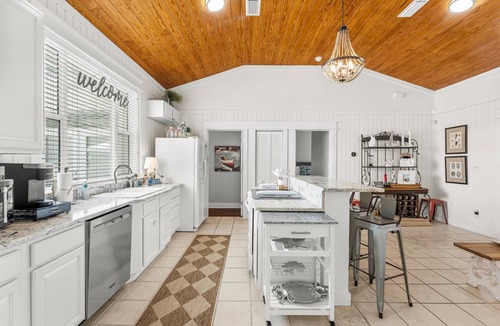 Gulf Pines House | Luxury Beach House w/Private Pool, Golf Cart, Bikes & Private Beach Access