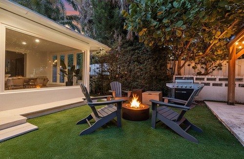 Lauderdale Beach Villa | Luxury Beach Paradise Heated Pool Pool Table