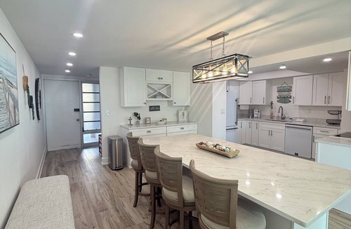 Moorings Condo | Luxury Beachfront Oasis-Newly Renovate Condo, open concept with large island