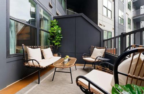 Five Points South Apartment | Luxury Downtown Property With a Pool